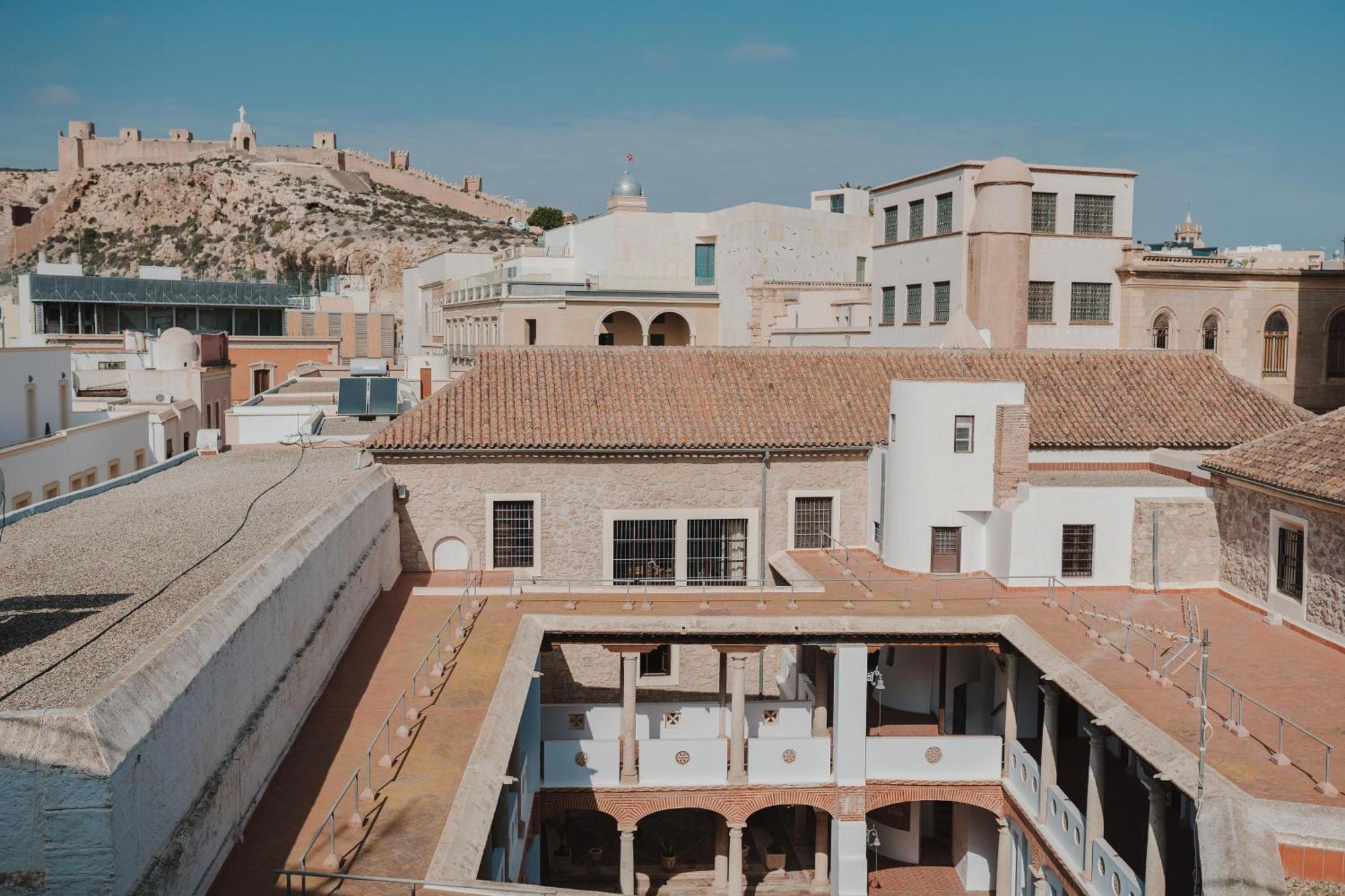 Cathedral - Center - Free Parking - Climatized Apartamento *