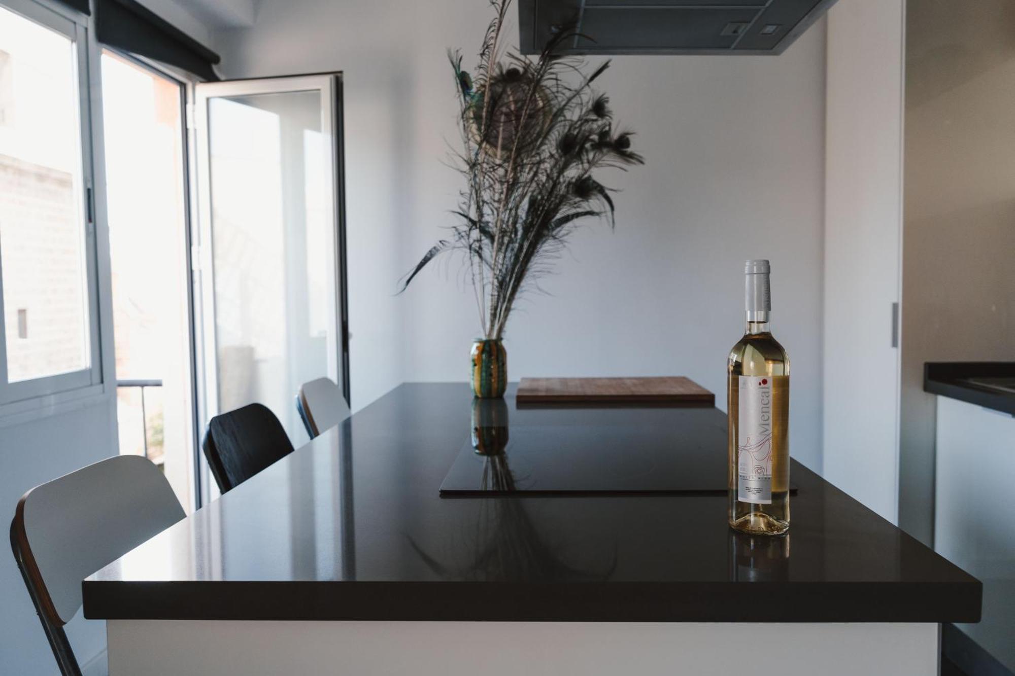Cathedral - Center - Free Parking - Climatized Apartamento *